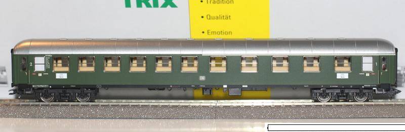 Trix H0 23402 Express Train Compartment Car of DB. New